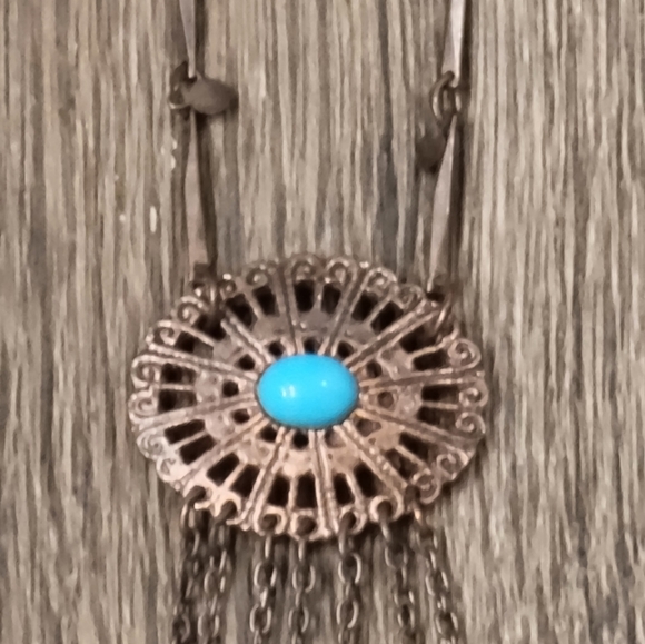 Urban Outfitters faux turquoise necklace - Picture 2 of 5